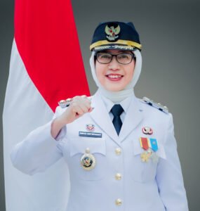 Ir. Hj. INDAH AMPERAWATI, M.Si - 4