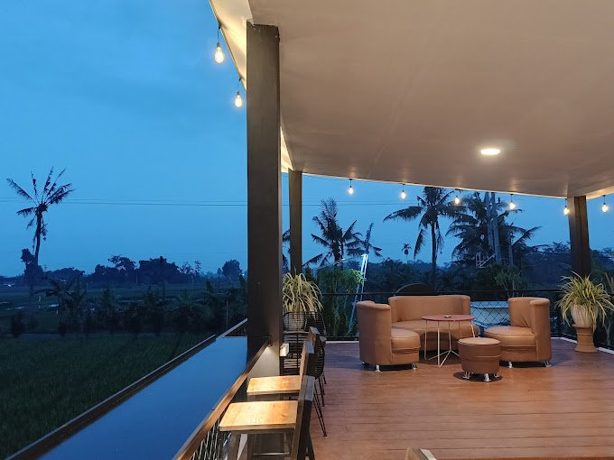 Review Semilir Cafe Lumajang: Lokasi, Menu, dan Harga