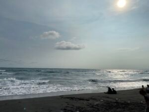 Pantai Lumajang Wotgalih: Lokasi, Tiket Masuk, dan Tips ke Sana