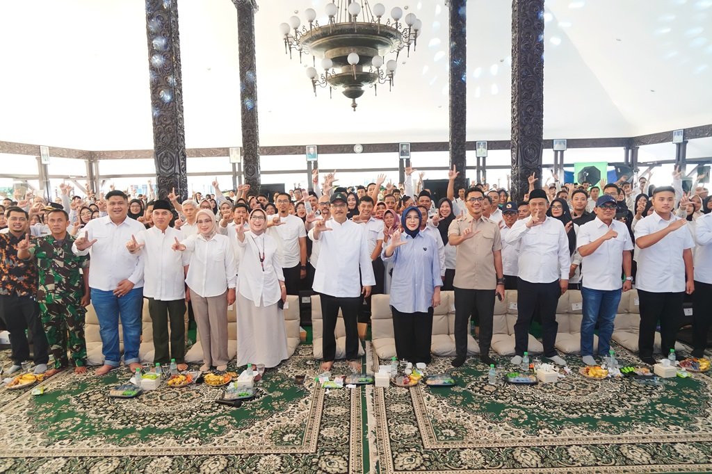 Bunda Indah Minta Warga Lapor Jika Ada Penyelewangan Bansos