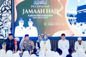 861 Jamaah Haji asal Lumajang Berangkat, Bunda Indah Titip Pesan Saling Jaga