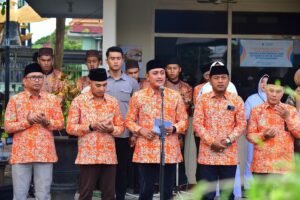 Tangis Haru Warnai Keberangkatan Kloter Terakhir Haji Lumajang