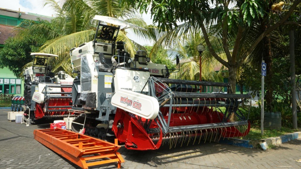Petani Lumajang Dapat Bantuan Mesin Canggih, Siap Dibagikan!