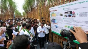 Mentan Janji Perbaiki Irigasi dan Awasi Distribusi Pupuk di Lumajang