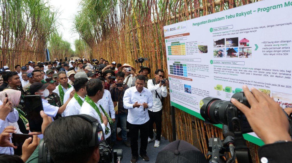 Mentan Janji Perbaiki Irigasi dan Awasi Distribusi Pupuk di Lumajang