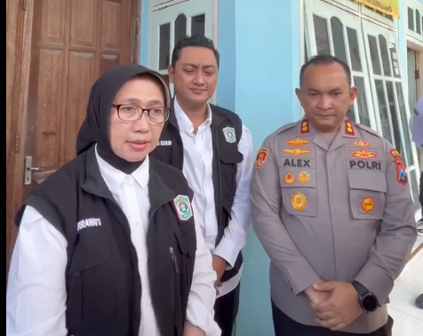 Bupati Lumajang Sidak Perusahaan dan Koperasi yang Tahan Ijazah Karyawan