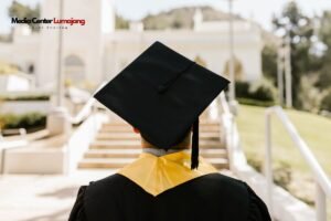 Mau Kuliah Tapi Terkendala Biaya? Cari Tahu Soal Daftar Beasiswa di Sini!