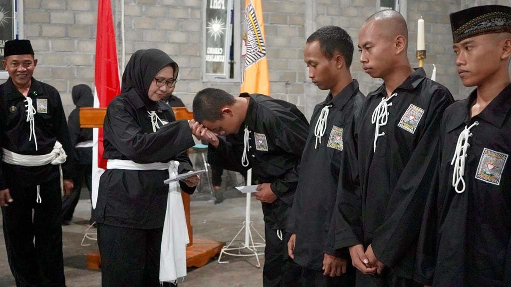 511 Pendekar Baru PSHT Lumajang Disahkan, Bupati Tekankan Peran Strategis dalam Menjaga Kedamaian