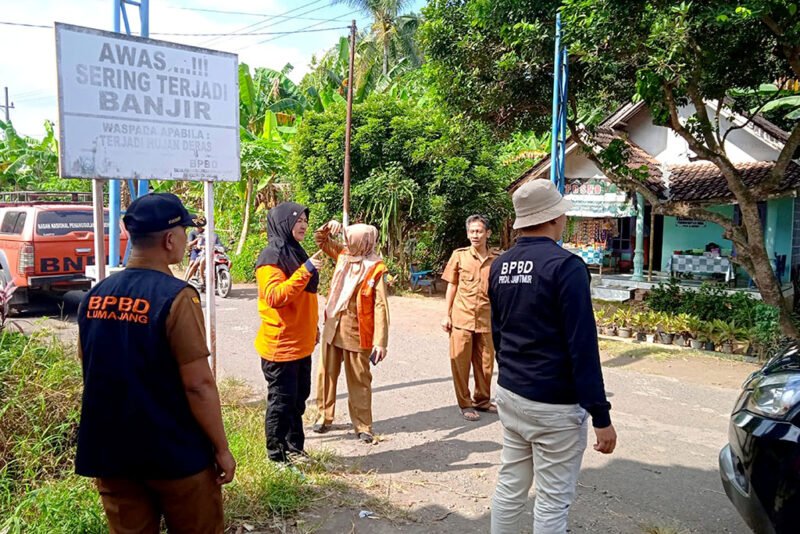 Mitigasi Bencana di Lumajang, BPBD Prioritaskan Pemasangan Rambu di Desa Rawan Banjir