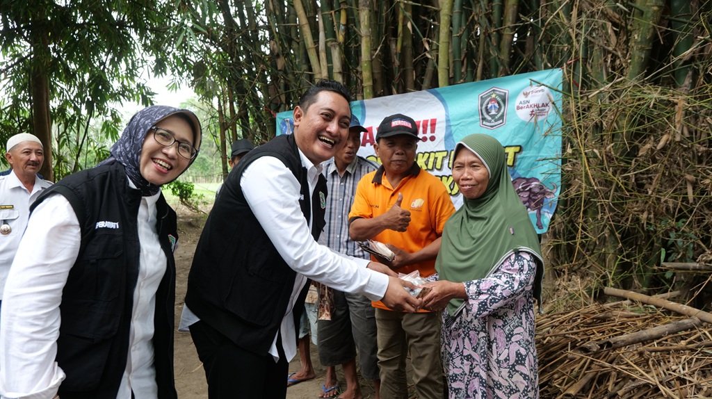 Pemkab Lumajang Gelar Vaksinasi Sapi di Jatigono, Jaga Ekonomi Desa dari Ancaman PMK