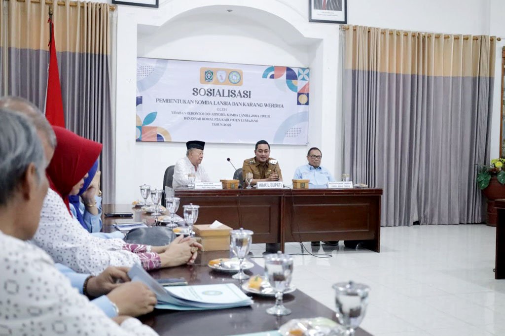 Pemkab Lumajang Dorong Pembentukan Komda Lansia dan Karang Werda di Desa