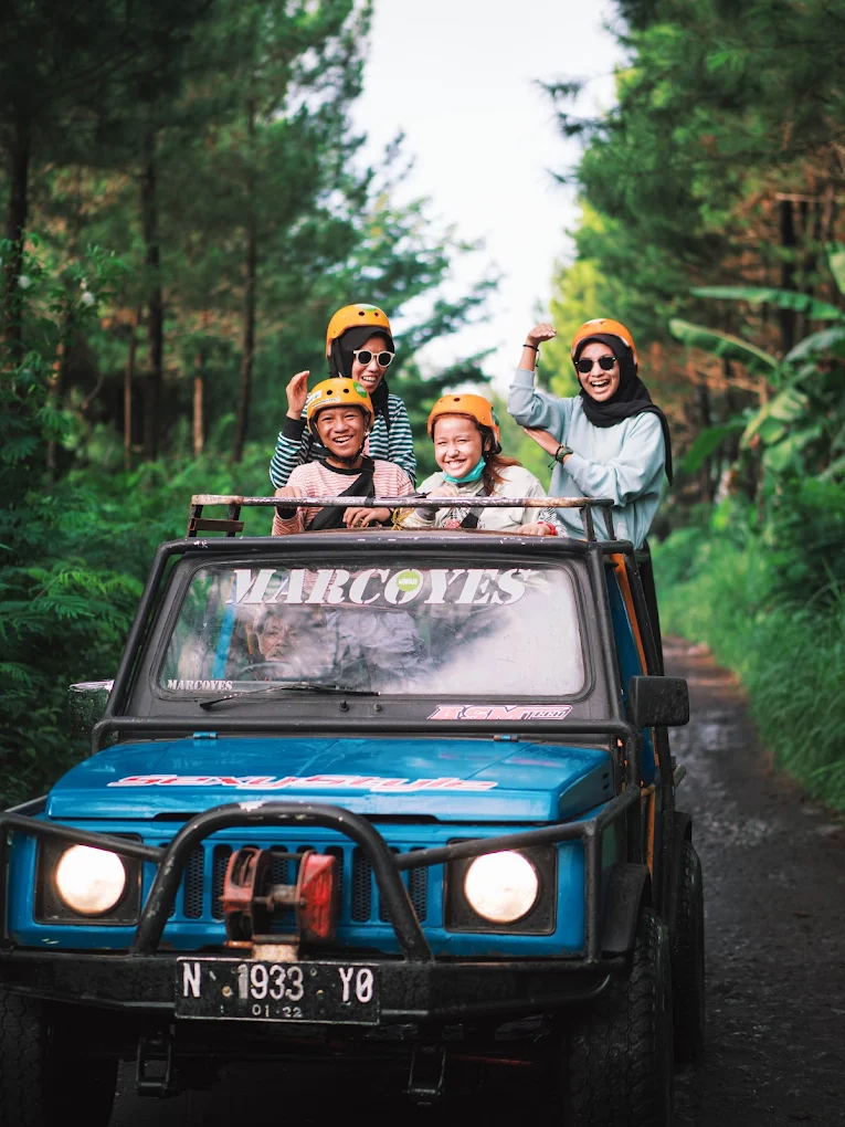 Lavatur Semeru Jadi Ikon Wisata Baru, Dorong Ekonomi Warga Pronojiwo