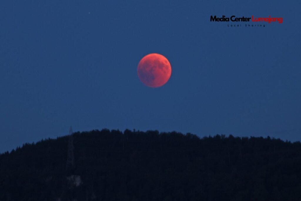Fenomena Gerhana Bulan Total, Keindahan Langit yang Memikat Dunia