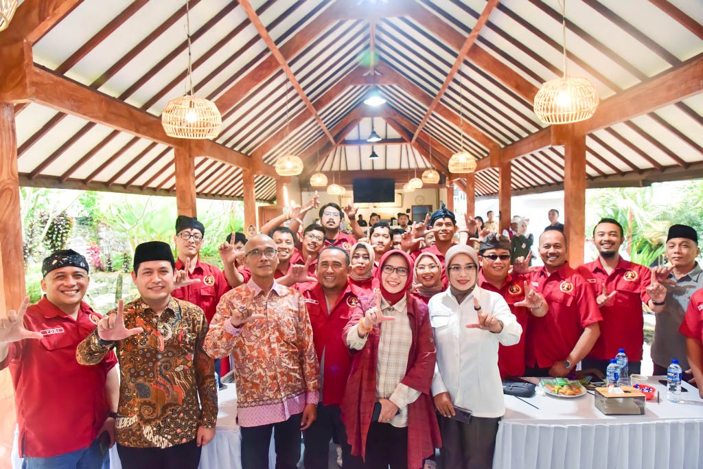 Bupati Lumajang Serukan Pemberitaan Berimbang, Tonjolkan Sisi Positif Daerah
