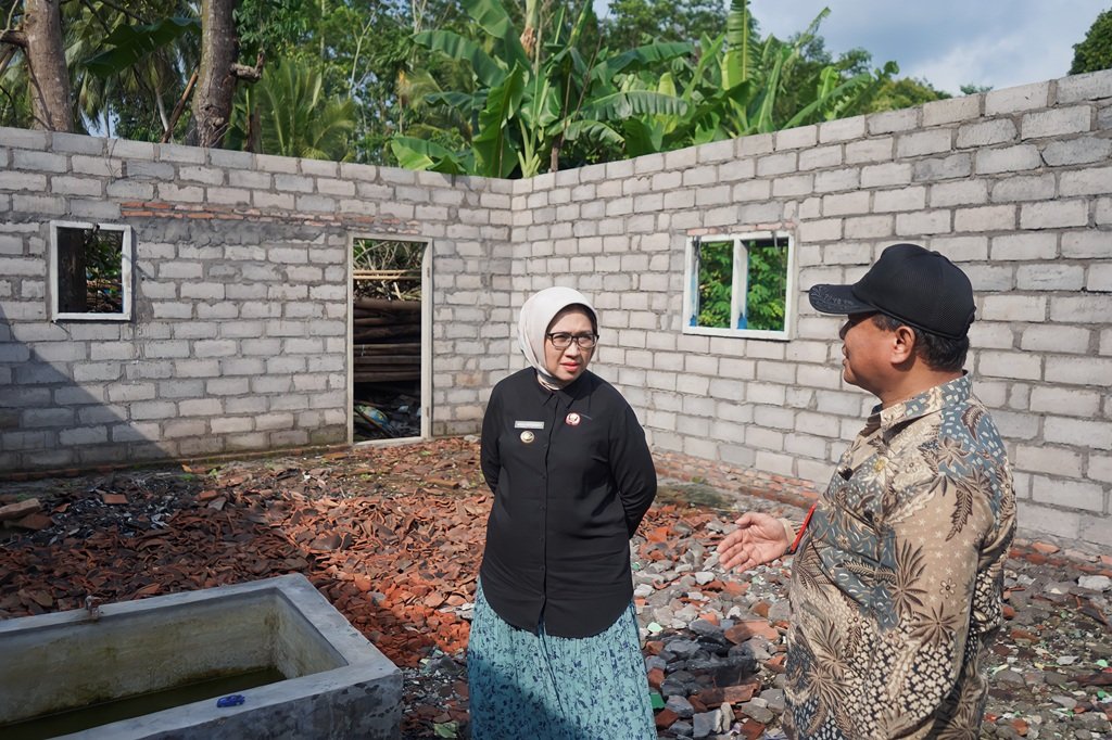 Kebakaran di Klakah Jadi Peringatan, Bupati Lumajang Imbau Masyarakat Tingkatkan Kewaspadaan Terhadap Risiko Kebakaran