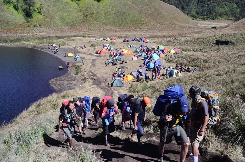 187 Pendaki Dievakuasi dari Ranu Kumbolo Usai Erupsi Semeru
