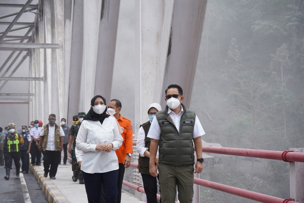 232 Rumah Rusak, Jalan hingga Tanggul Jebol: Bupati Lumajang Paparkan Dampak Bencana Semeru ke DPR RI!