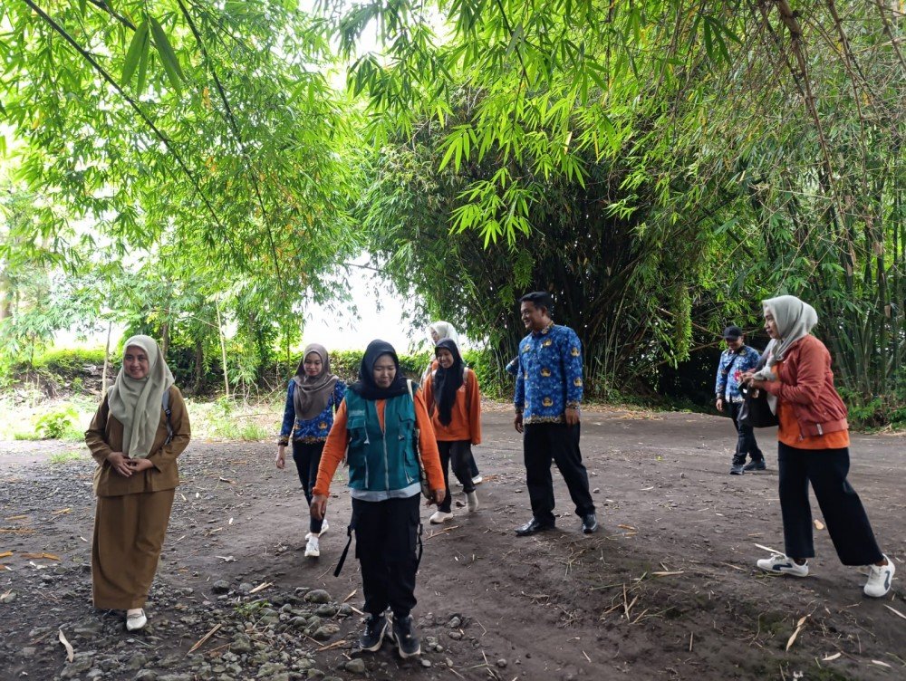 DLH Lumajang Dorong Sumbertiyo Jadi Wisata Berbasis Konservasi, Soroti Kebersihan dan Keamanan