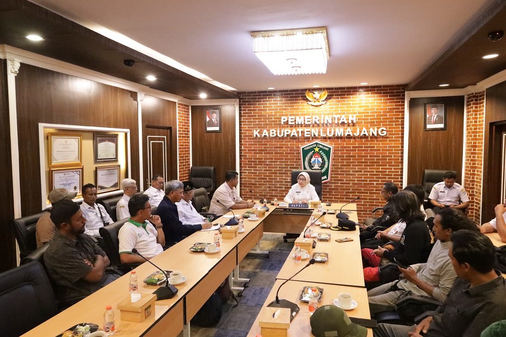 Lumajang Siapkan Program Budidaya Cacing untuk Pulihkan Ekonomi Pascabencana Semeru