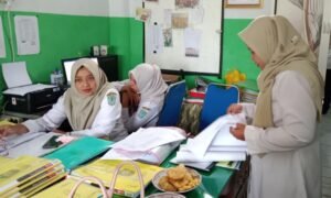 Kecamatan Kedungjajang Monev Pemerintahan Desa di Wonorejo, Tekankan Tertib Administrasi dan Akuntabilitas Anggaran