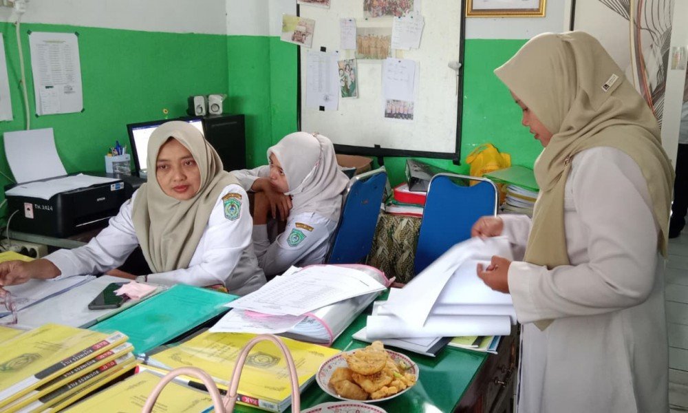 Kecamatan Kedungjajang Monev Pemerintahan Desa di Wonorejo, Tekankan Tertib Administrasi dan Akuntabilitas Anggaran