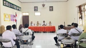 Perangkat Desa Wonorejo Ikuti Pembinaan DPMD Lumajang, Perkuat Tata Kelola dan Pelayanan Publik