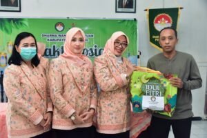 DWP Lumajang Salurkan Bantuan Ramadan untuk ASN Golongan Rendah
