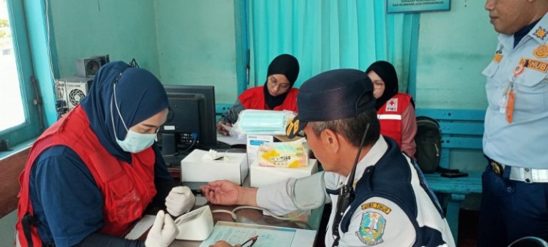 PMI Lumajang Dirikan Pos Siaga di Titik Rawan Mudik, Fokus Cegah Risiko Kecelakaan