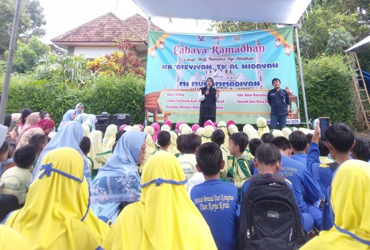 Pondok Ramadan MI Muhammadiyah Wonorejo Diisi Pelatihan Mitigasi Bencana untuk Anak-anak