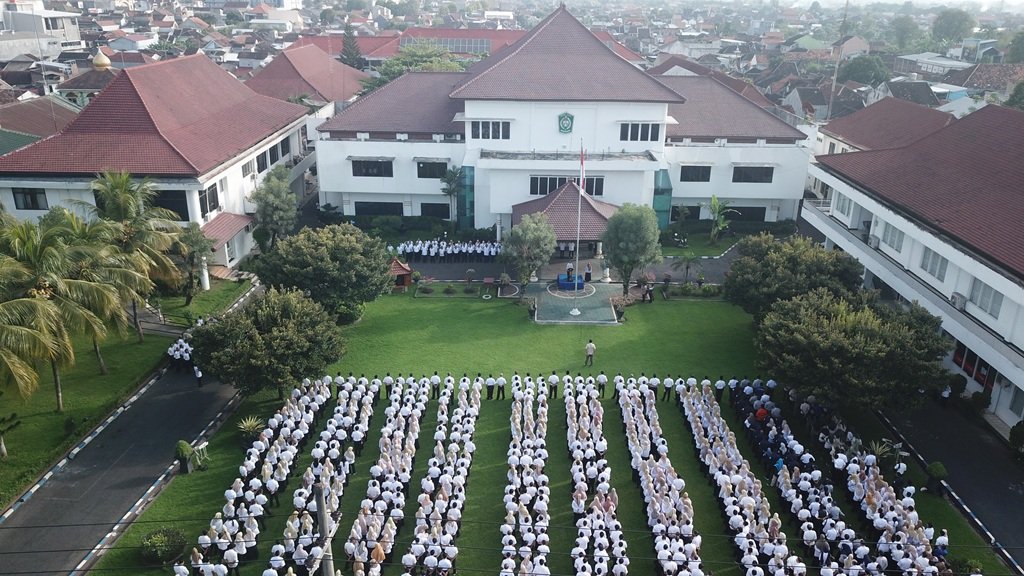 Hari Pertama Kerja, Bupati Lumajang Ajak ASN Tingkatkan Kinerja dan Integritas Pelayanan