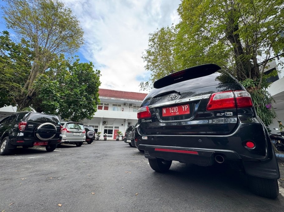Bunda Indah Pangkas Operasional Mobil Dinas, Garansi Ambulans dan Damkar Lumajang Tetap Siaga