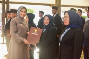 Bunda Indah Lantik 159 Kepala Sekolah Baru: Tekan Pemerataan Mutu Pendidikan di Seluruh Wilayah Lumajang