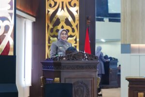 Jadi Ikon Unggulan, Bupati Lumajang Dorong Wisata Tumpak Sewu Hidupkan Ekonomi UMKM Desa