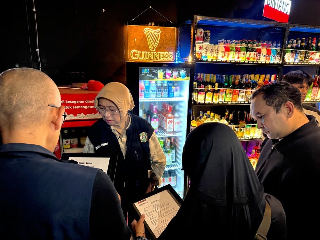 Sidak Tempat Usaha di Sukodono, Bupati Lumajang Tegaskan Prioritas Keamanan Warga