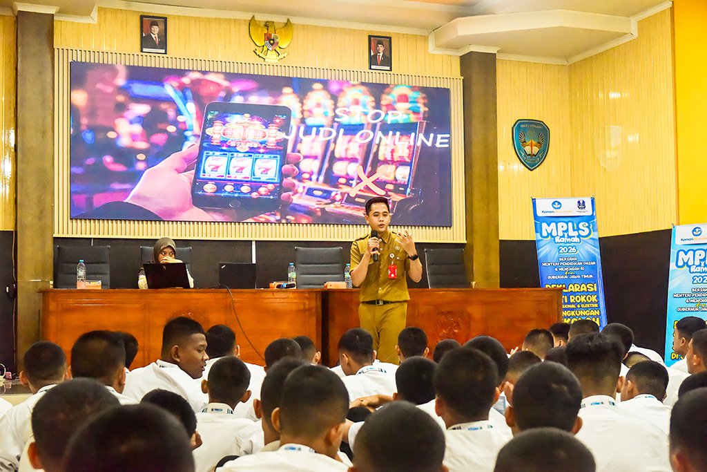 Masuk Sekolah, Kominfo Lumajang Gembleng Pelajar Baru Bahaya Judi Online dan Hoaks di Momen MPLS