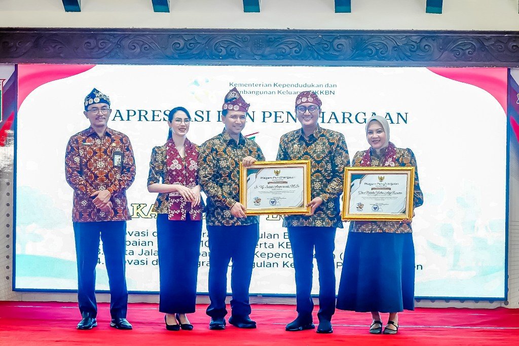 Wujud Sinergi Pemkab dan PKK, Lumajang Borong 4 Penghargaan BKKBN di Harganas ke-33