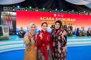 Hadiri HUT Dekranas di Makassar, Ketua Dekranasda Lumajang Dorong UMKM Naik Kelas Lewat Digitalisasi