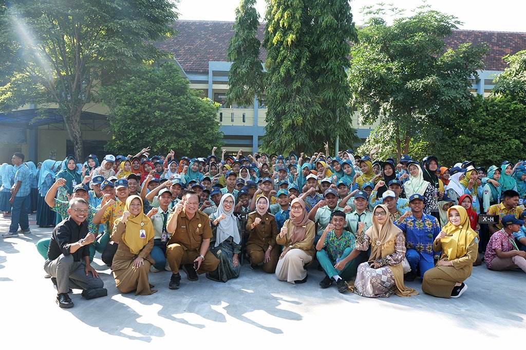 Pimpin Apel MPLS di SMAN 1 Lumajang, Bupati Indah Amperawati Tegaskan Gerakan Stop Bullying