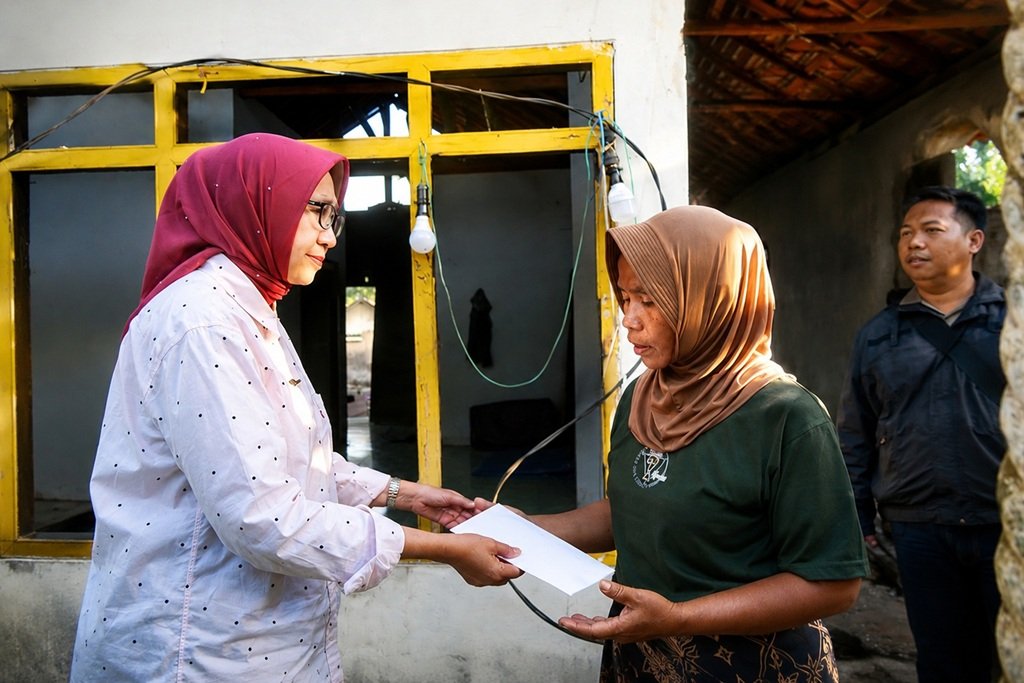 Pemkab Lumajang Salurkan Bantuan dan Pendampingan untuk Korban Kebakaran di Jatisari Kedungjajang