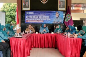 Cetak Generasi Unggul, Ketua TP PKK Lumajang Evaluasi Program Sekolah Orang Tua Hebat di Yosowilangun