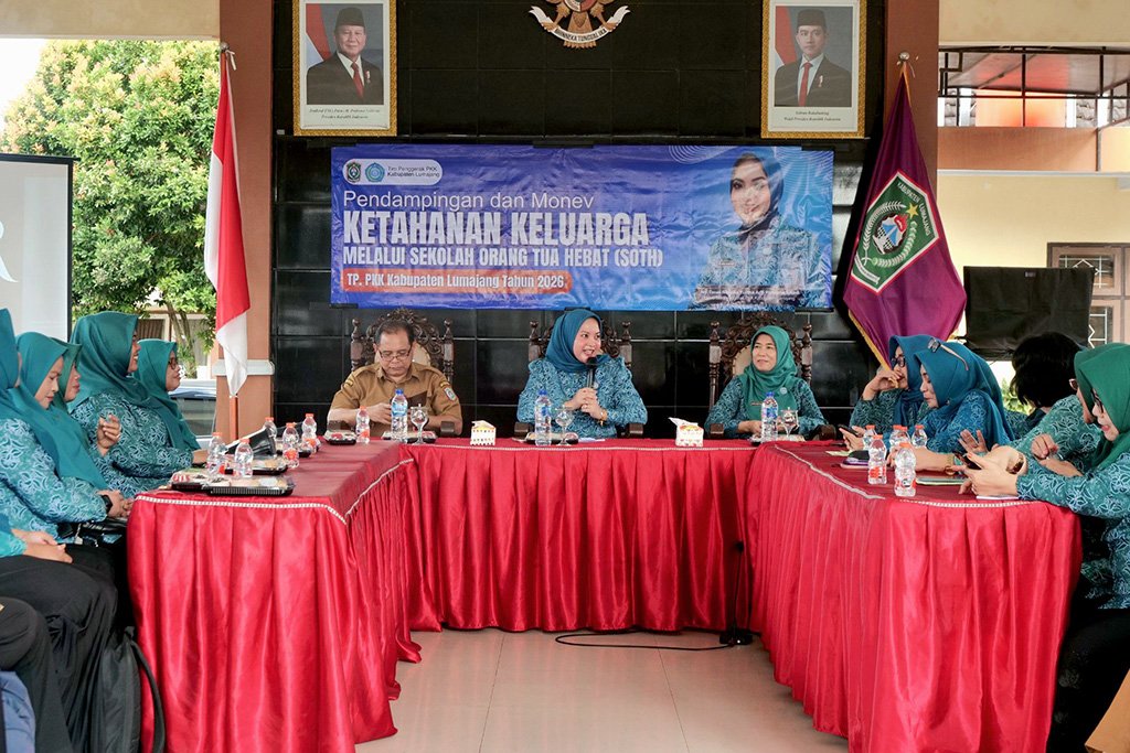 Cetak Generasi Unggul, Ketua TP PKK Lumajang Evaluasi Program Sekolah Orang Tua Hebat di Yosowilangun