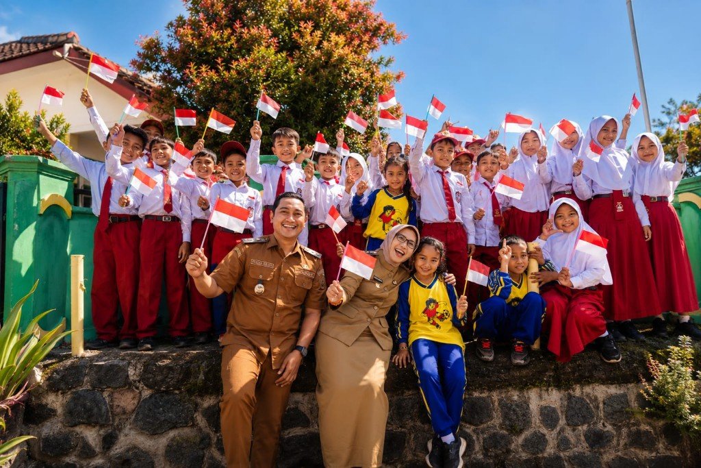 Jelang HUT ke-81 RI, Pemkab Lumajang Imbau Warga Pasang Bendera Merah Putih Sesuai Aturan