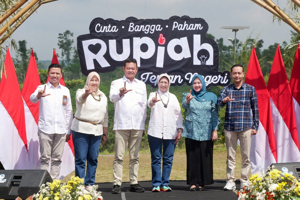 Gelar Edukasi CBP Rupiah di Glagah Arum, Bupati Bunda Indah Ajak Anggota Pramuka Bijak Kelola Keuangan