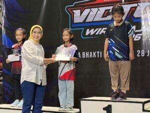 Hadir Di Puncak Victory Wiraraja Cup, Bupati Bunda Indah dan Wabup Mas Yudha Apresiasi Pembinaan Atlet Bulu Tangkis