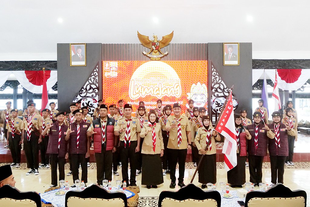 Lepas 32 Pramuka Penggalang Garuda ke Jamnas XII 2026, Pemkab Lumajang Tekankan Kedisiplinan dan Kesehatan