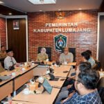 Tertibkan Kabel Semrawut di Pusat Kota, Bupati Bunda Indah Kumpulkan Provider Internet Lumajang