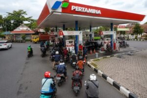 Antrean SPBU Sempat Mengular, Pemkab Lumajang Pastikan Stok BBM Aman dan Pasokan Ditambah