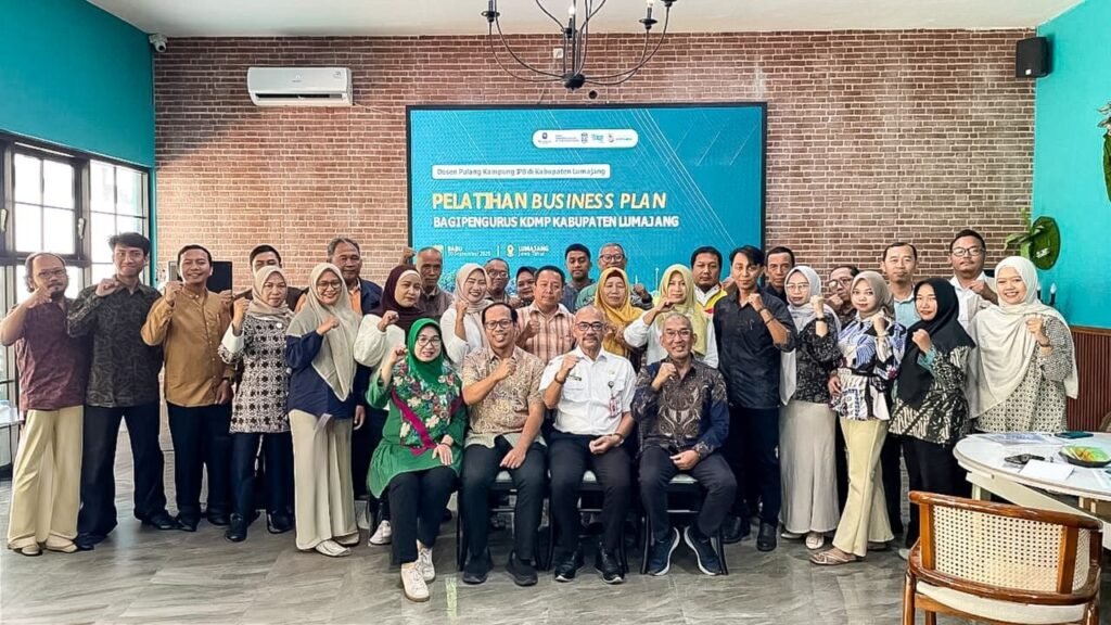 Berbasis Kajian IPB University, Diskoperindag Lumajang Gelar Pelatihan Business Plan bagi Pengurus KDMP