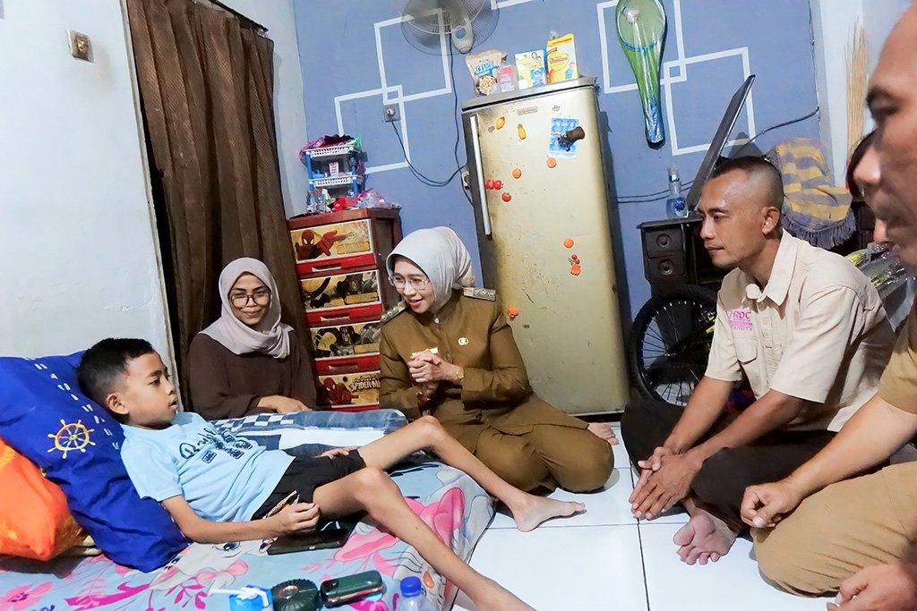 Pemkab Lumajang Bantu Pengobatan Anak Penderita Leukemia, Ambulans Disiapkan ke Jember