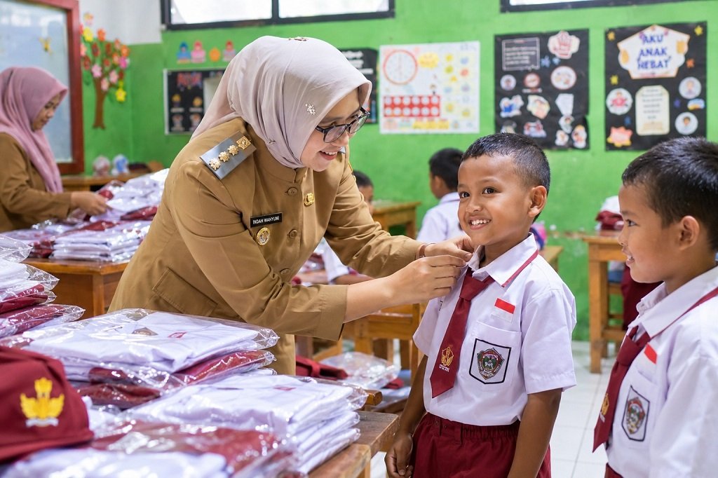 Pemkab Lumajang Upayakan Seragam Sekolah Gratis Disalurkan Tepat Waktu